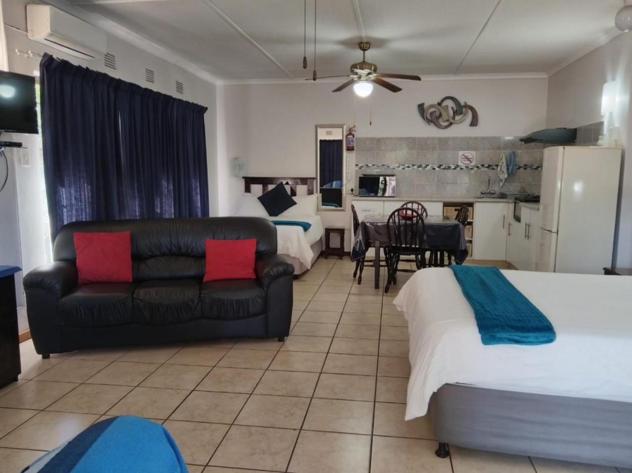 La Rochelle Inn Richards Bay Exterior foto
